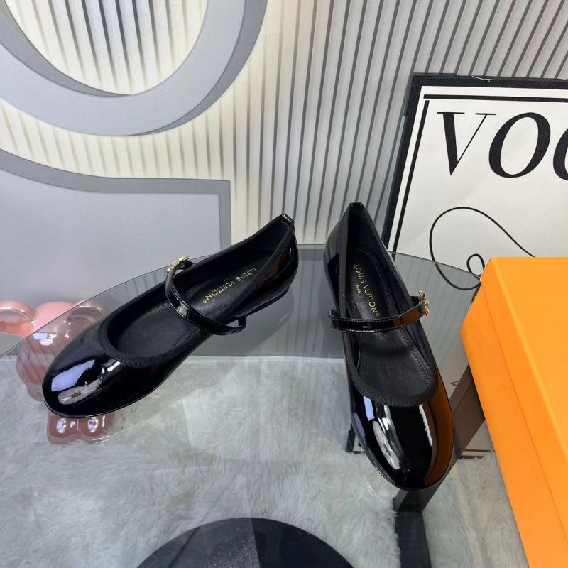 Louis Vuitton Flat Shoes